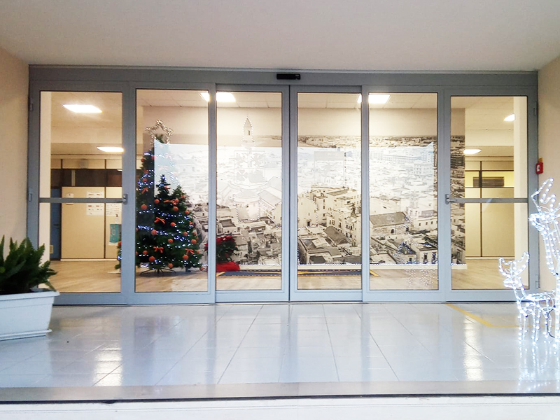 Porta automatica scorrevole presso Aeronautica